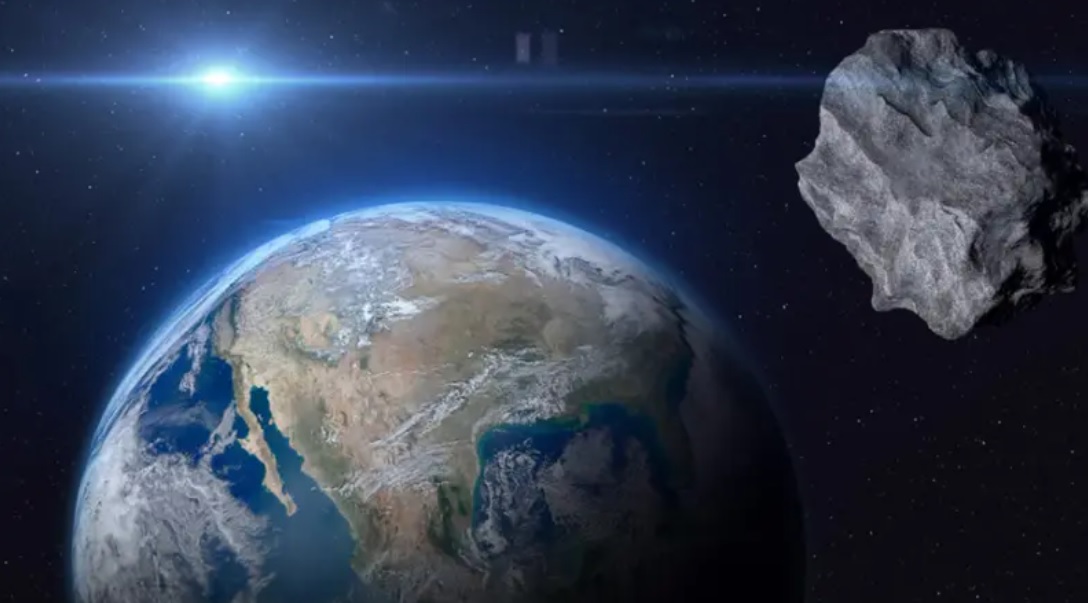 العلماء في حيرة من كويكب يتحرك بشكل غريب بجانب الأرض