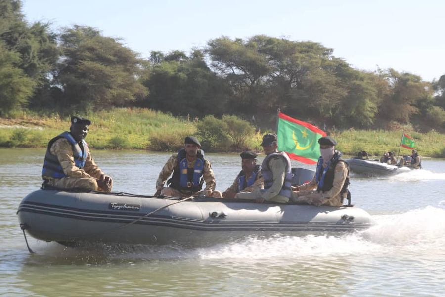دوريات مشتركة بين البحرية الموريتانية والبحرية السنغالية(صور)