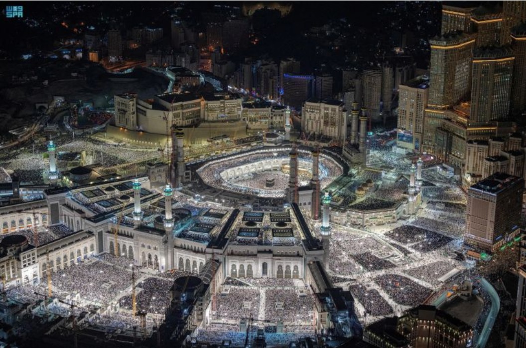 السعودية: 2.5 مليون مصلٍ شهدوا البارحة ختم القرآن بالمسجد (...)