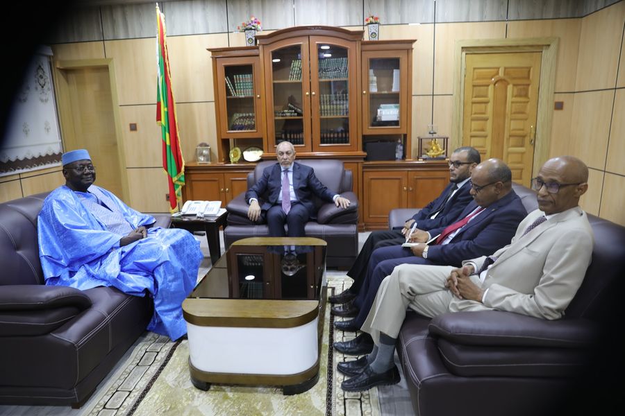 وزير العدل الموريتاني يلتقي سفير مالي