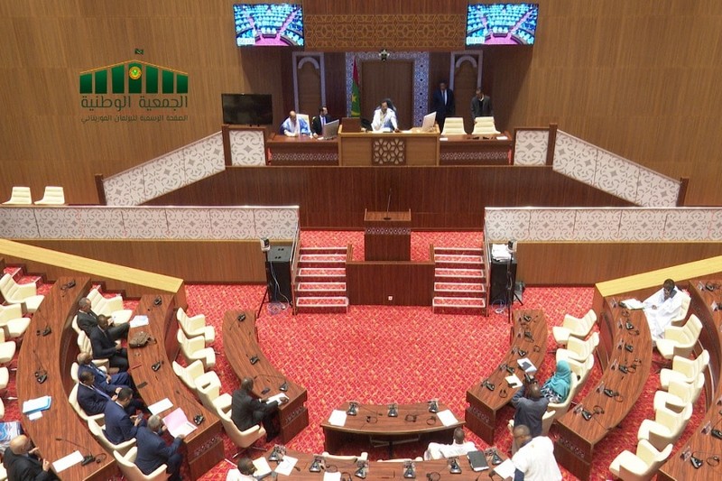 128 نائبا يصوتون على رفع الحصانة عن النائب محمد بوي