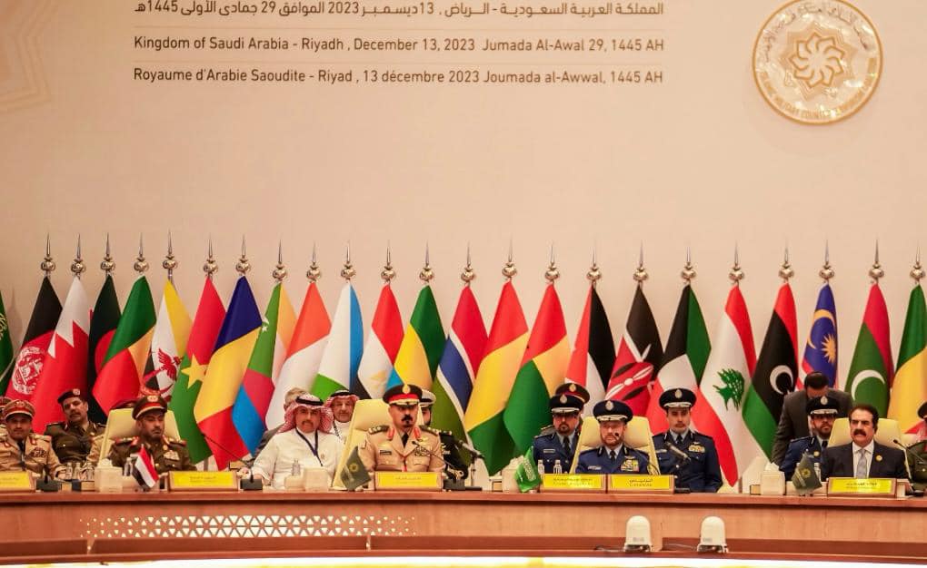 موريتانيا تشارك في اجتماع رؤساء أركان التحالف الإسلامي (…)