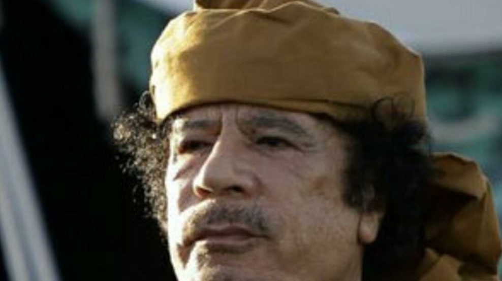 لوفيغارو: بعد 10 سنوات على الحادثة.. هكذا قتل القذافي