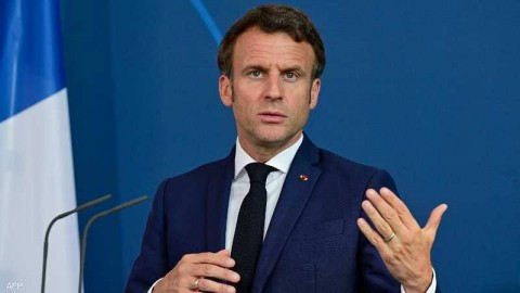 أسباب توسيع ماكرون للعلاقات الفرنسية – العربية في 2022