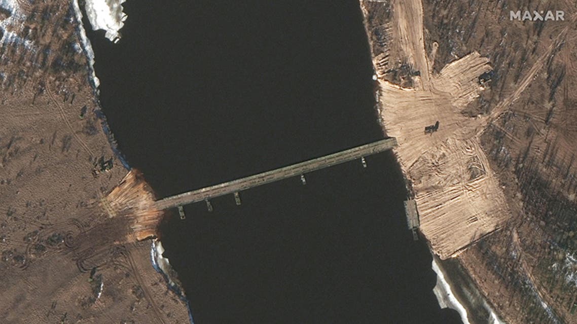 صور الأقمار الصناعية تظهر أدلة جديدة على غزو روسي وشيك