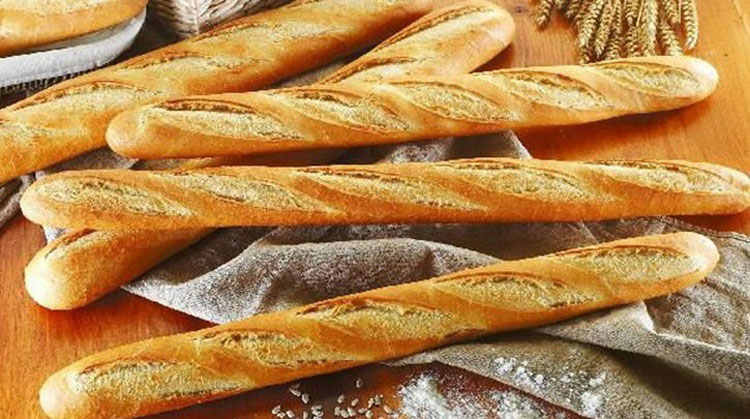 دراسة: المواد المضافة للخبز لها مخاطر صحية
