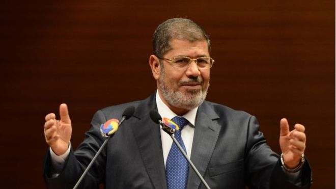 عام على كرسي الحكم أدخل محمد مرسي التاريخ(نبذة عن الرئيس (…)