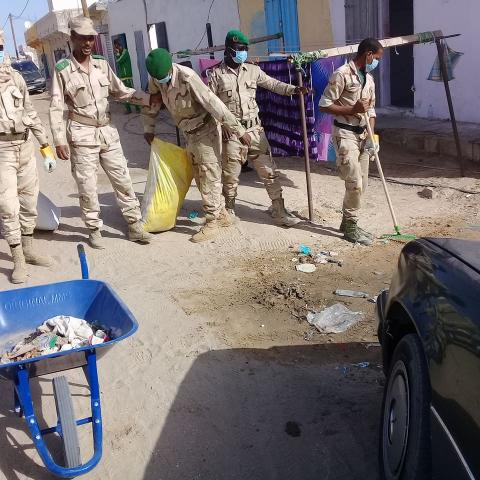 من المسؤول عن إقحام الجيش في تنظيف العاصمة نواكشوط؟