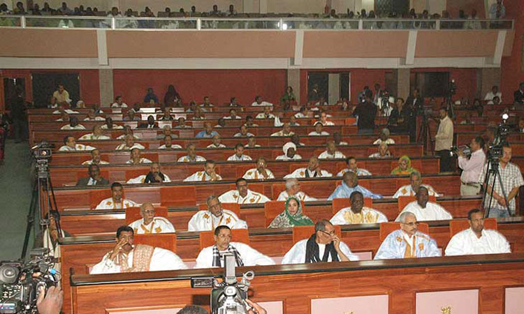 نواب المعارضة ينتقدون الدورة البرلمانية المختتمة بموريتانيا