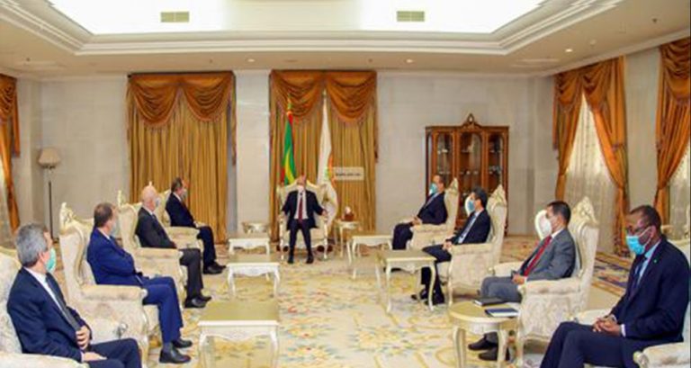 أربعة وزراء جزائريين فى نواكشوط :ماذا تعني زيارة بهذا (…)