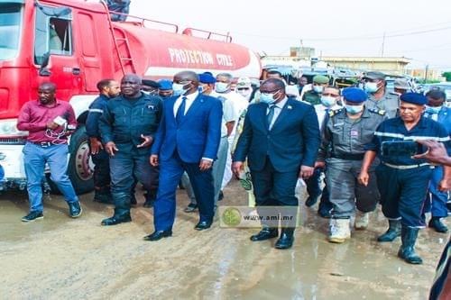 وزراء يتفقدون نواكشوط بعد الأمطار