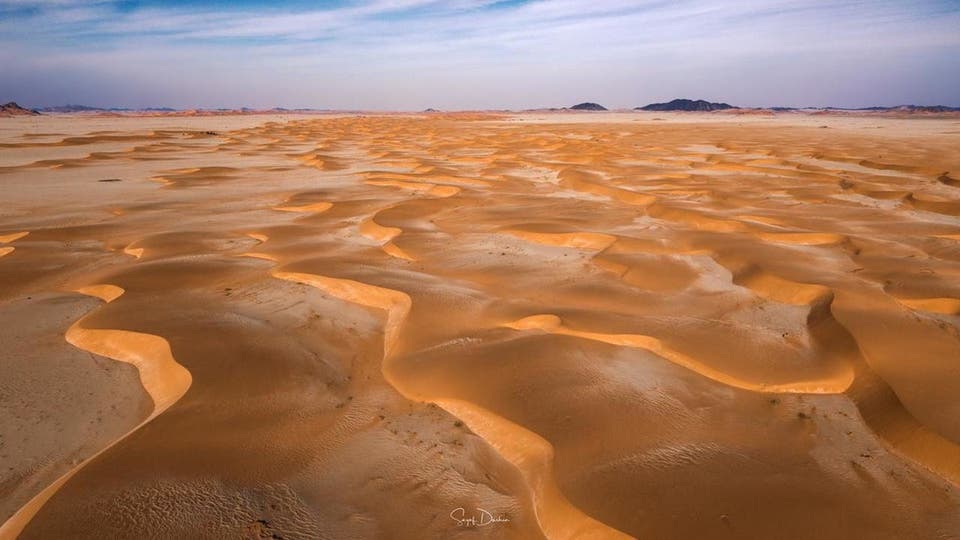 صور مدهشة للرمال يوثق صحراء الربع الخالي