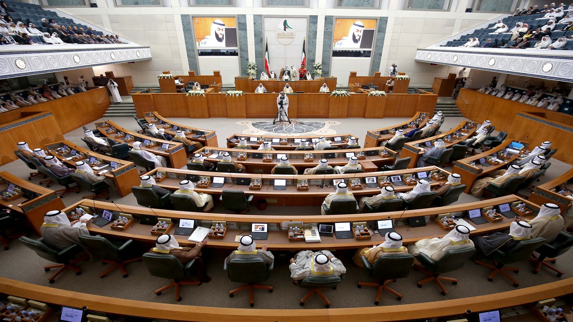 أول مجلس أمة كويتي يتم تجديده بعد إنتهاء عهدته كاملة