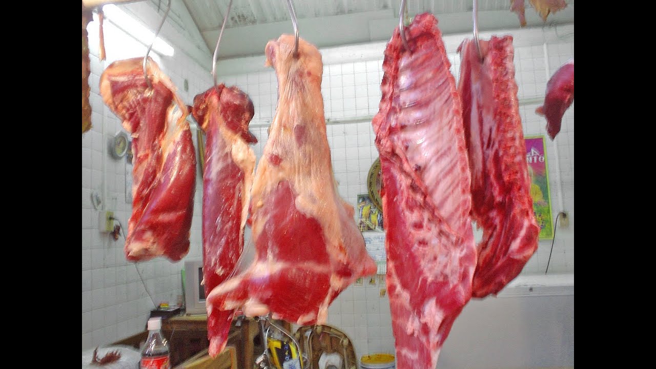 هذا ما يحدث لجسم الصائم عند تناول لحم البقر ولحم الخروف
