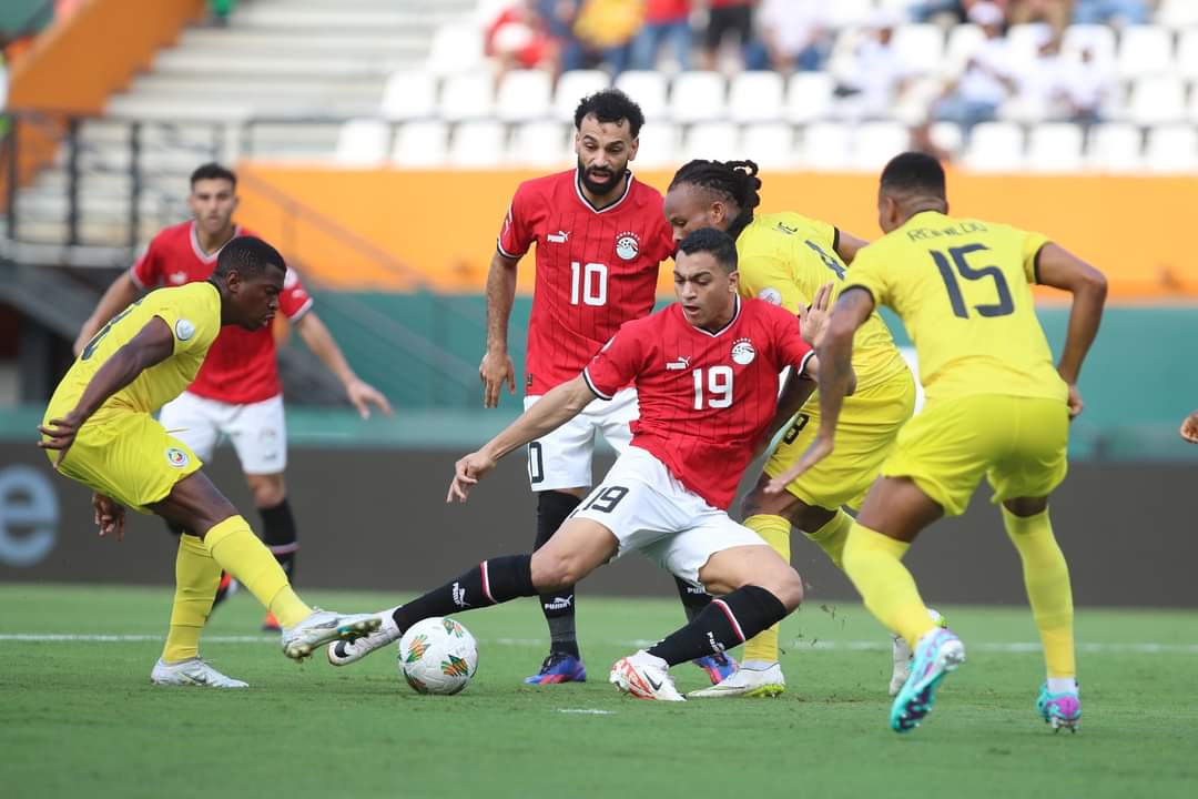 كأس أمم إفريقيا: المنتخب المصري يقع في فخ التعادل (…)