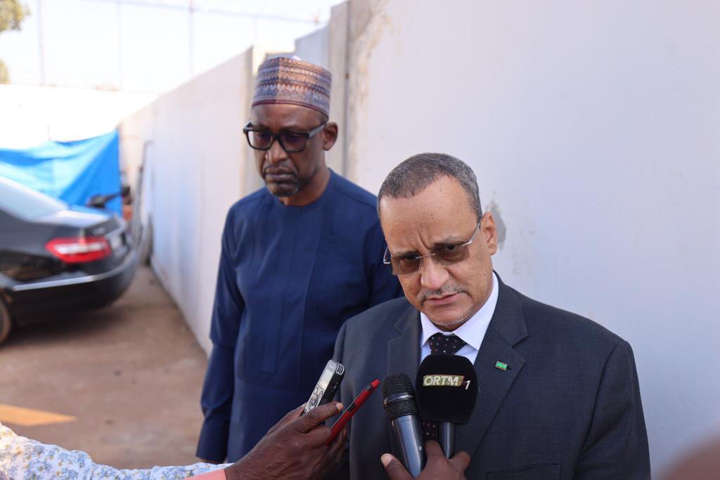 وزير الخارجية الموريتاني: السلطات المالية أولت مهمة الوفد (...)