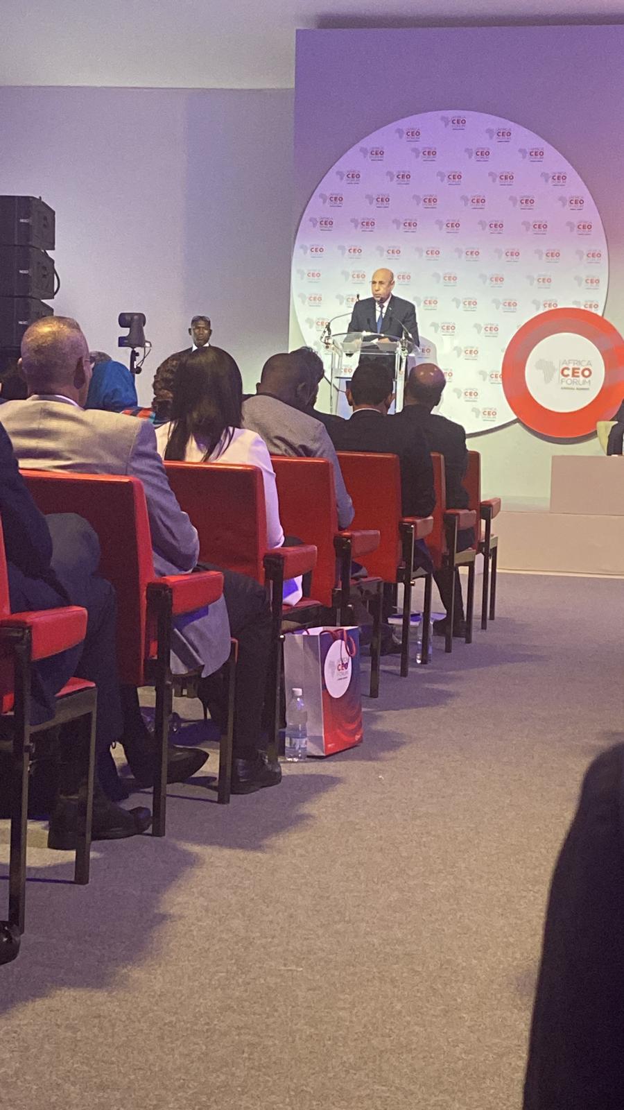 الرئيس غزواني يحاضر  أمام منتدى الأعمال في آبدجانه