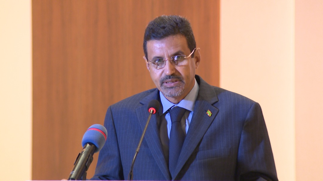 المفتش العام للدولة الموريتاني يسلم رئاسة اللجنة التوجيهية (...)