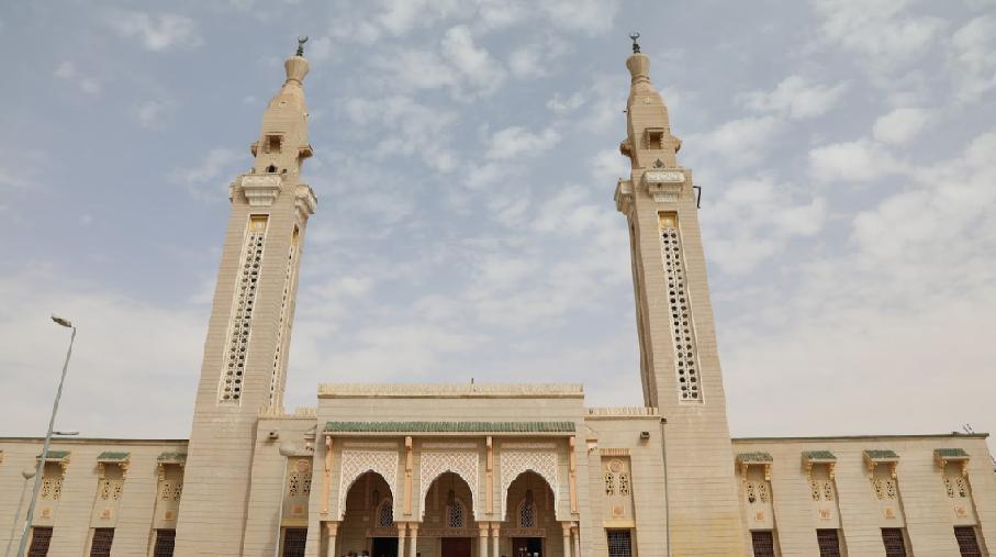 لماذا لا يوجد في موريتانيا مسجدا كبيرا ذا تصميم معماري (…)