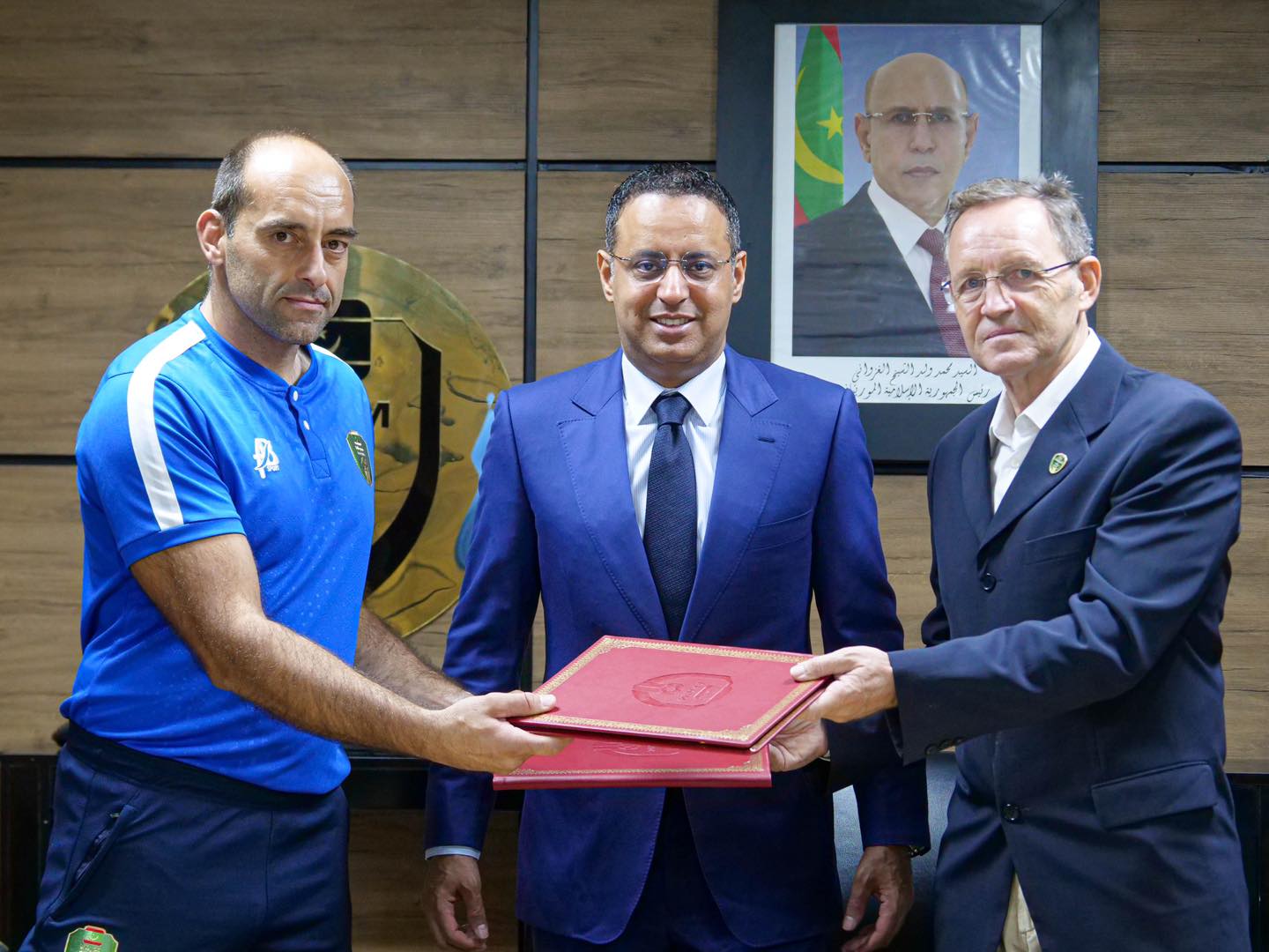 الاتحادية الموريتانية لكرة القدم تتعاقد مع مدرب جديد (…)