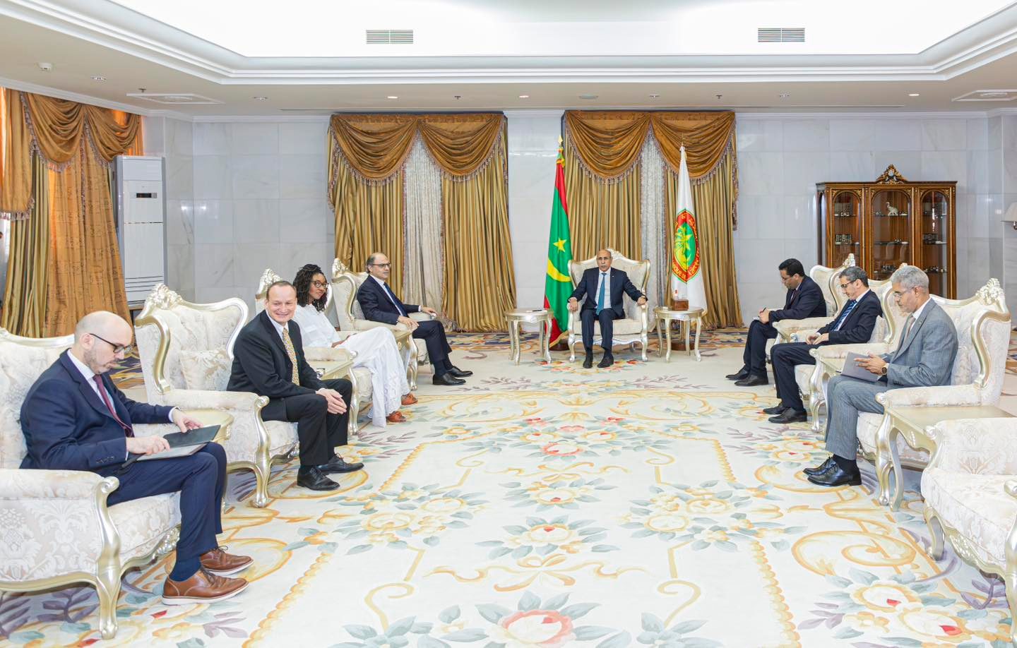 الرئيس غزواني يبحث التعاون بين موريتانيا وصندوق النقد (…)