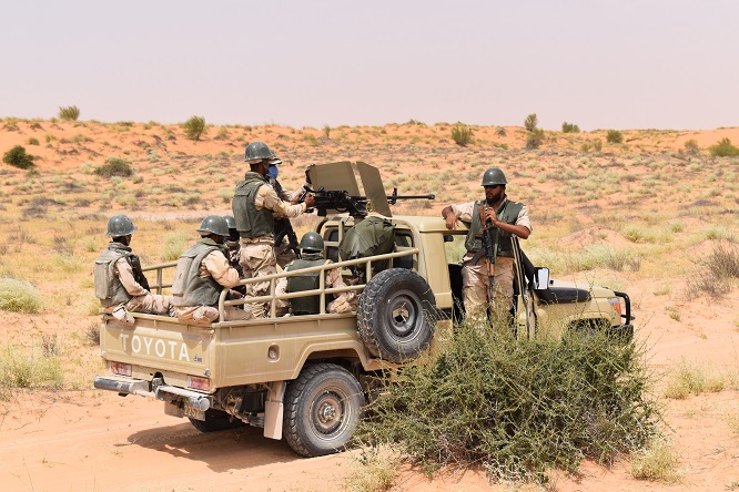 الجيش الموريتاني: اعترضنا عنصرا مسلحا داخل موريتانيا قرب (…)