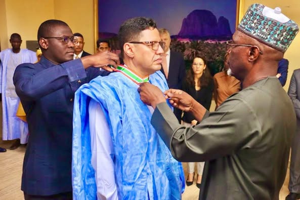 وزير الخارجية النيجري يوشح السفير الموريتانية المنتهية&nbsp;(…)