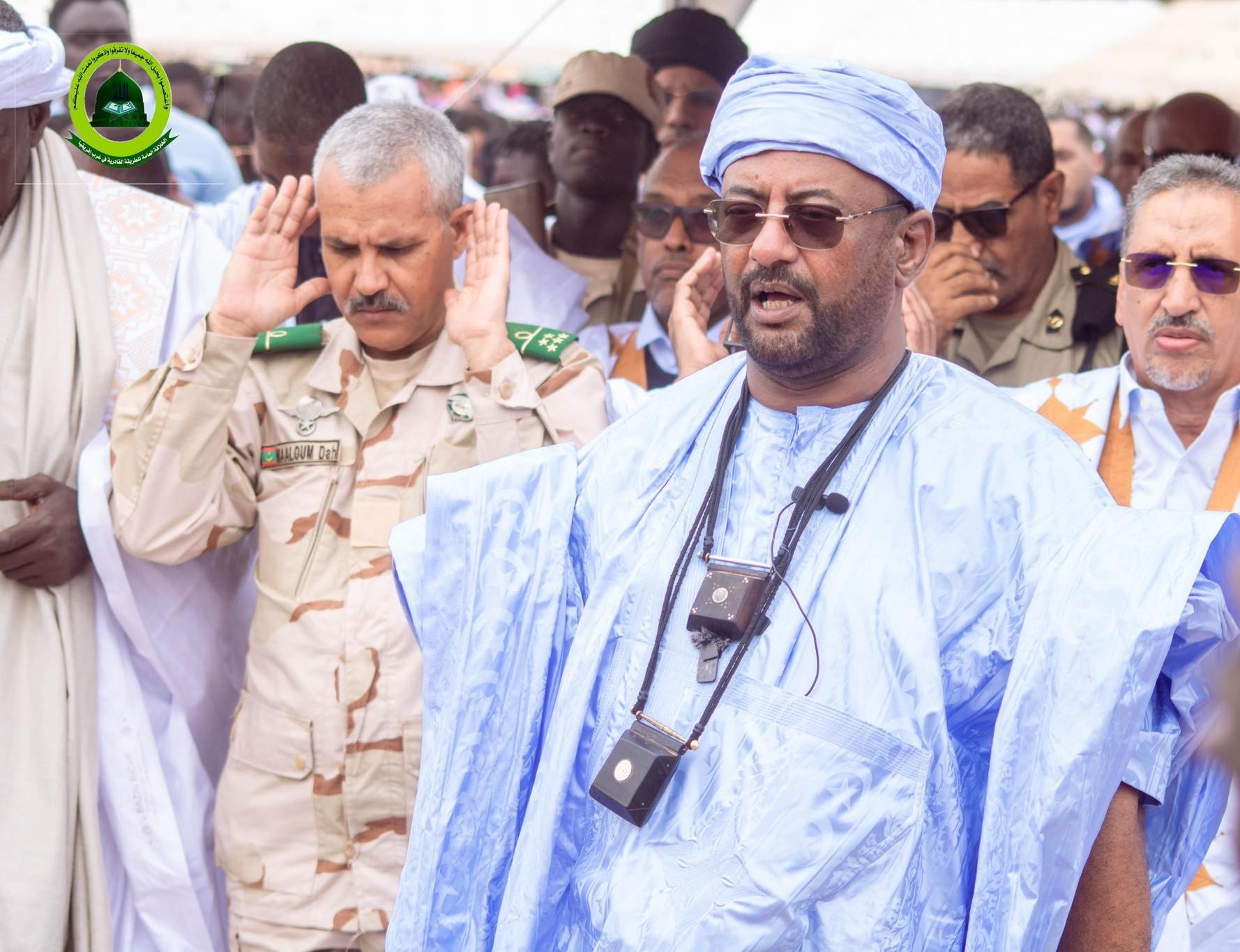 هكذا أقام الآلاف من مريدي وأتباع الطريقة القادرية صلاة (…)