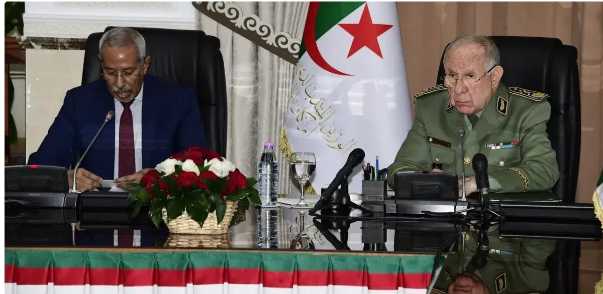 موريتانيا والجزائر توقعان اتفاقية تعاون في مجال الدفاع