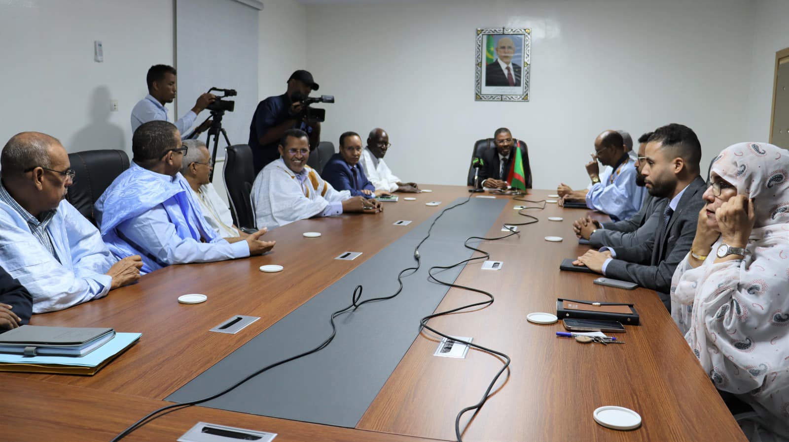 الوزير المنتدب لدى وزير الداخلية لرؤساء الجهات والعمد:&nbsp;(…)