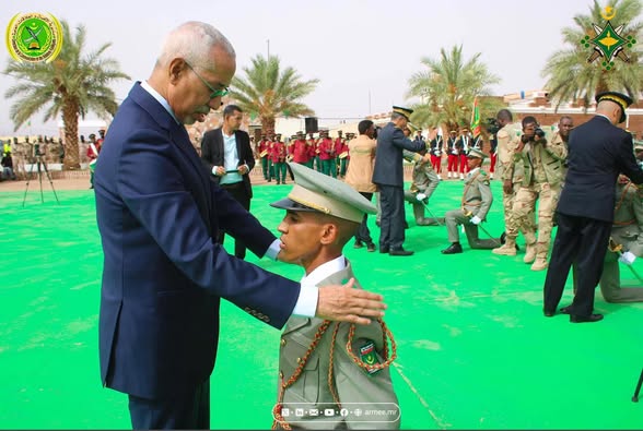 وزير الدفاع يشرف على تخرج الدفعة 41 من الطلبة الضباط (…)