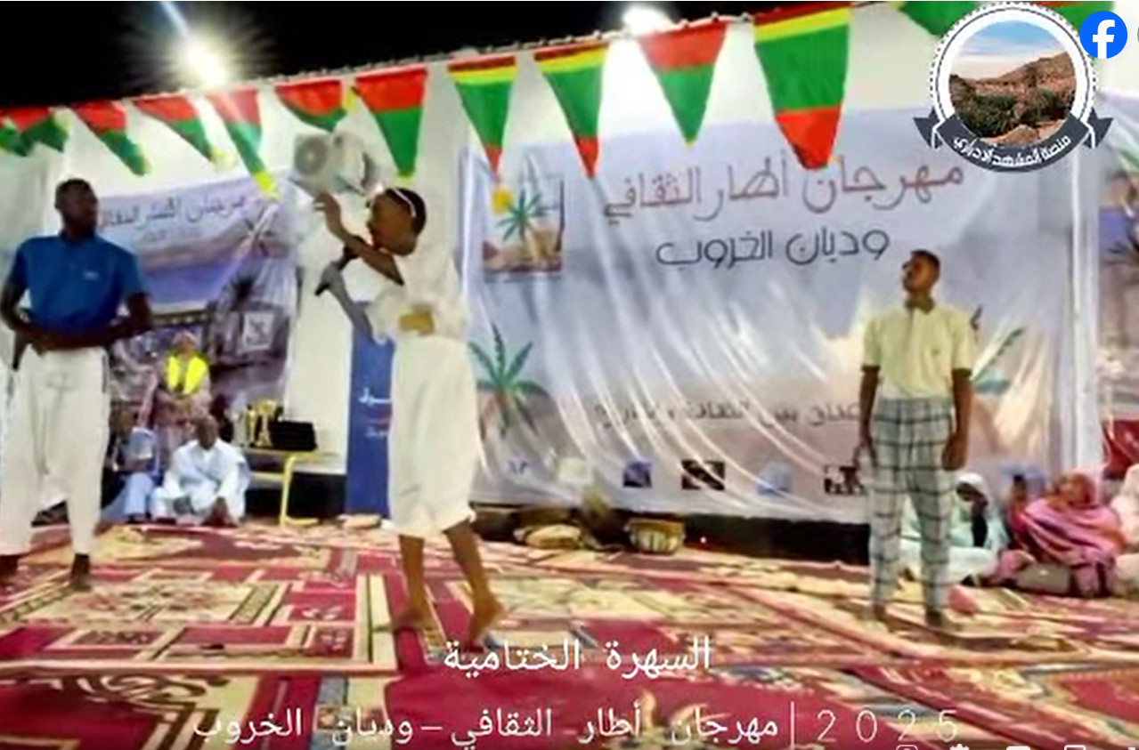 مهرجان أطار الثقافي اليوم الأخير: حين يلتقي المسرح (…)