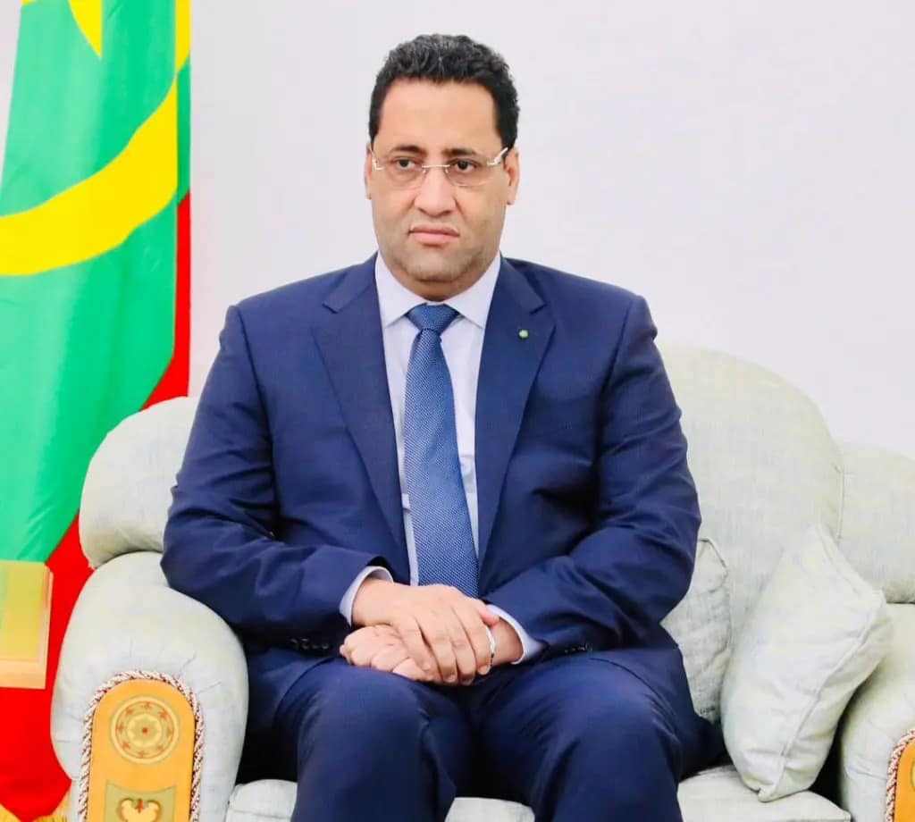الوزير الأول ولد اجاي يصل الإمارات محملا برسالة من (…)