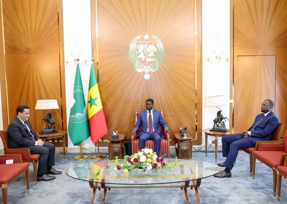 الوزير الأول ولد اجاي يلتقي الرئيس السينغالي فاي