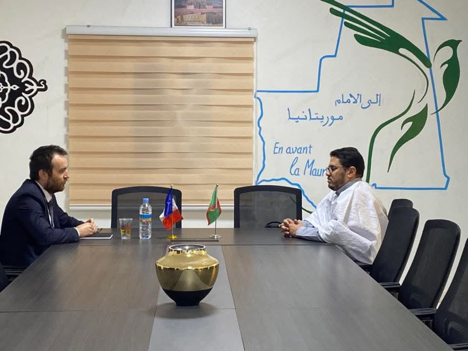 رئيس حزب مرويتانيا إلى الأمام يبحث مع السفير الفرنسي&nbsp;(…)