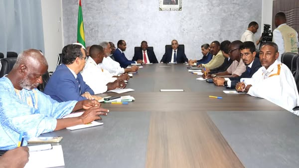 وزير الداخلية لمكتب رابطة العمد: يجب انتظام لقاءات تشاور&nbsp;(…)