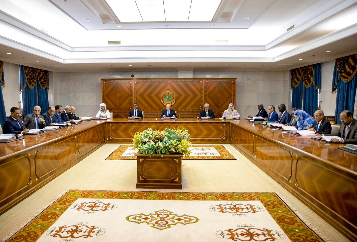 مجلس الوزراء يصادق على إنشاء مركز التكوين لتمكين المرأة&nbsp;(…)