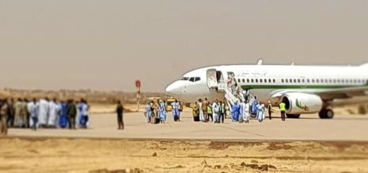 صور من وصول طائرة الموريتانية لمطار كيفه