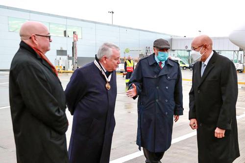 صورة وصول الرئيس ولد الغزواني لمدينة غلاسكو للمشاركة في&nbsp;(…)