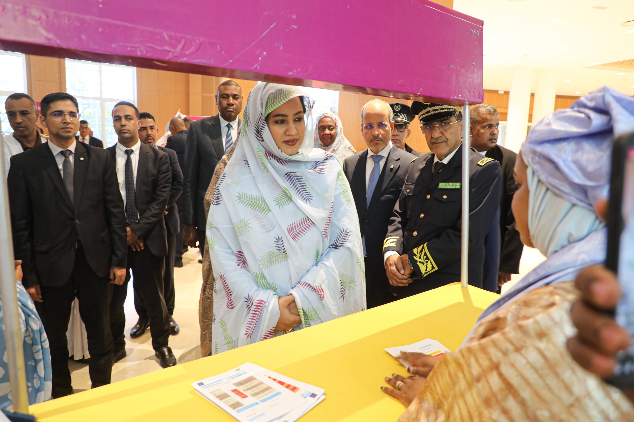 الدكتورة مريم بنت الداه تؤكد على ضرورة مساعدة الشباب&nbsp;(…)