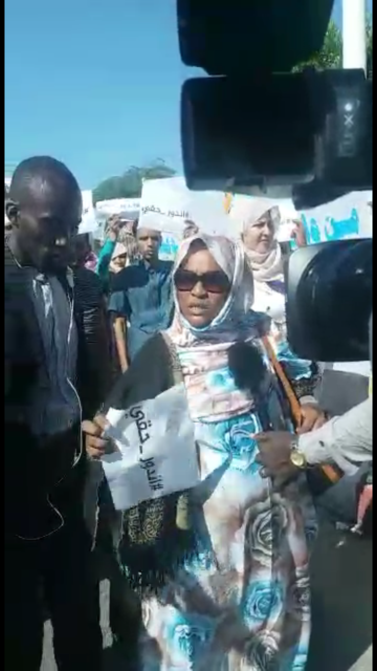 اندور حقي يتظاهرون للمطالبة بمحاكمة عزيز وانتزاع حقوق (…)