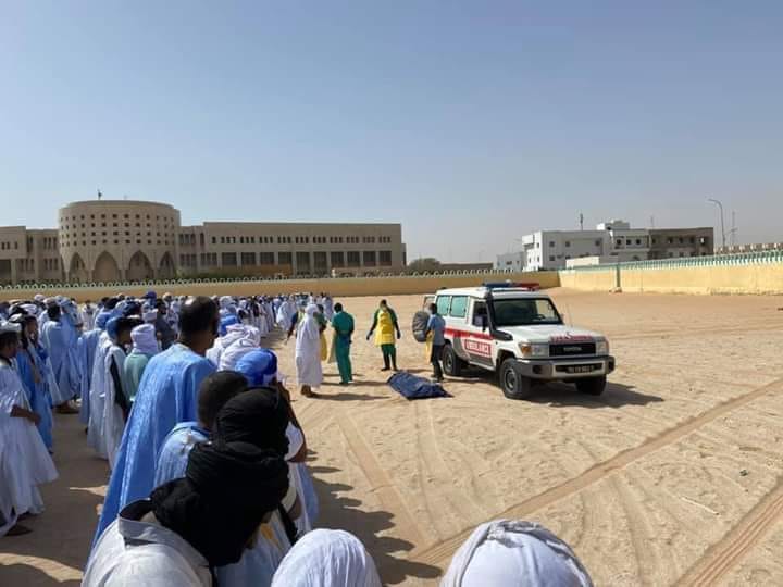 الصلاة على المغفور له بديدى ولد باباه بمسجد ابن عباس قبل&nbsp;(…)