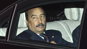 مصادر للعلم: هذا ما دار بين المحققين وولد عبد العزيز