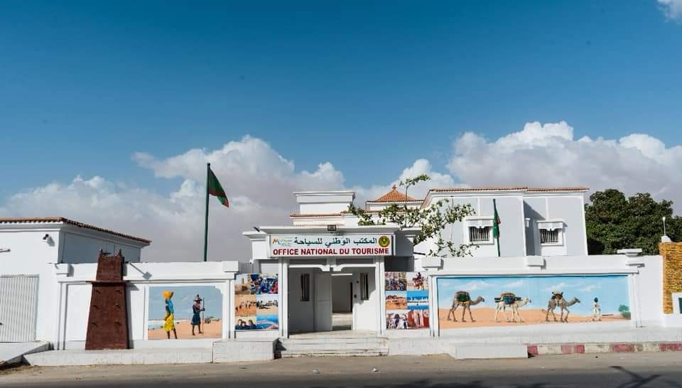 المكتب الوطني للسياحة يهدد بعض عماله بالفصل