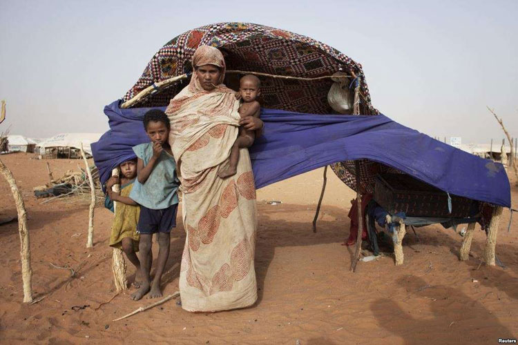 معاناة الأطفال الأزواديين في مخيم امبرّه شرق موريتانيا