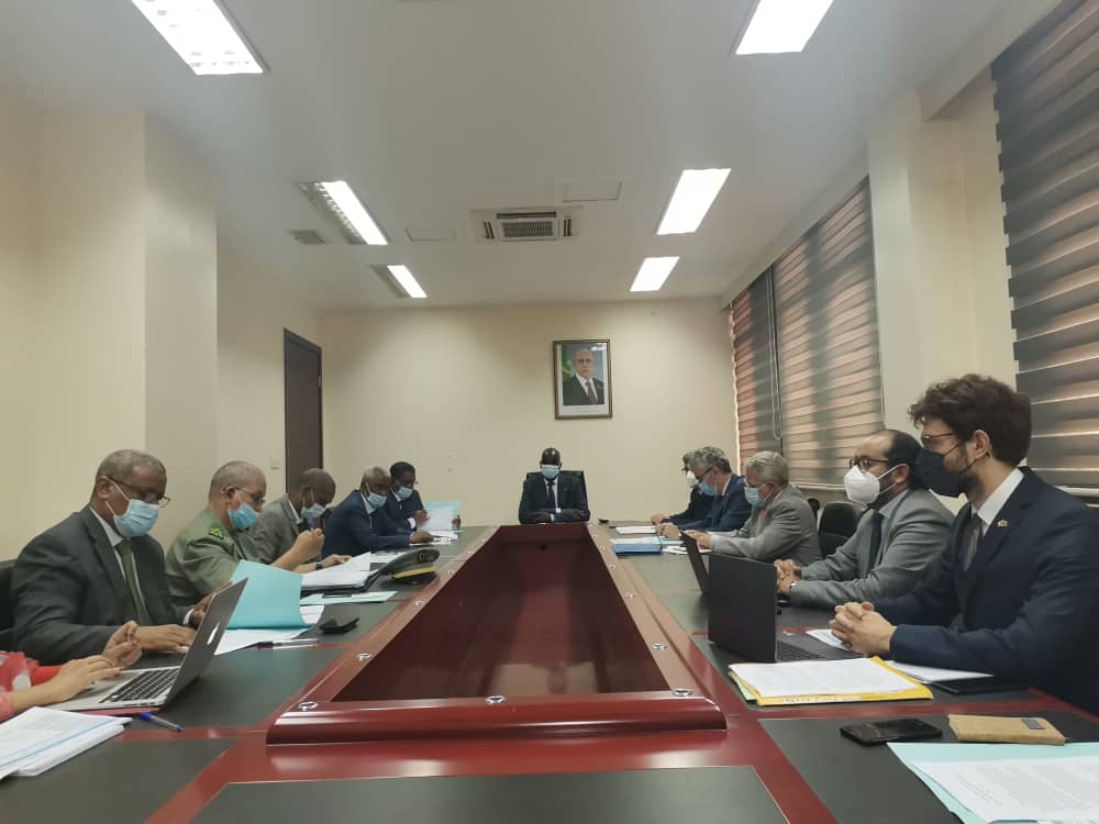 وزير الشؤون الاقتصادية يعقد اجتماعا باللجنة العليا&nbsp;(…)