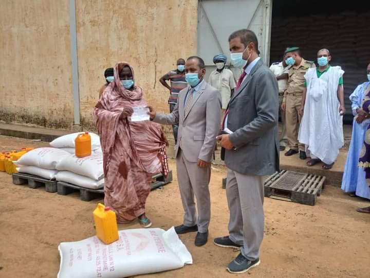 مفوضية الأمن الغذائي توزع مواد غذائية على من 11 ألف أسرة&nbsp;(…)