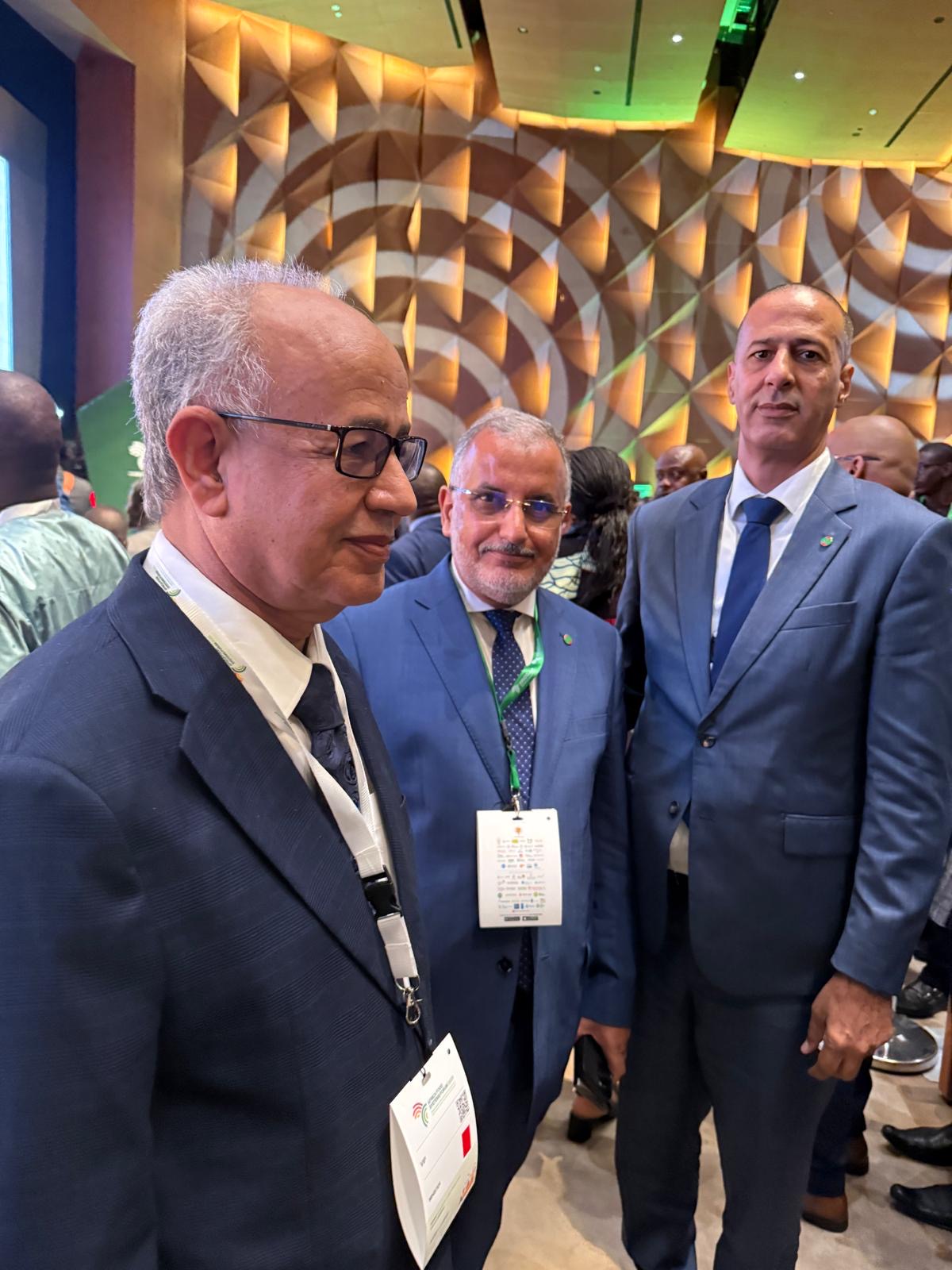 الوزير الأمين العام للجمهورية يمثل  فخامةَ رئيس (…)