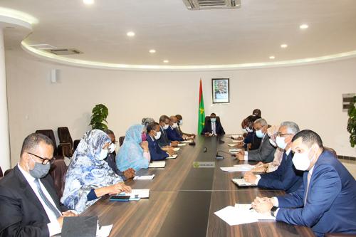 اللجنة الوزارية المكلفة بمتابعة تنفيذ البرنامج الموسع&nbsp;(…)