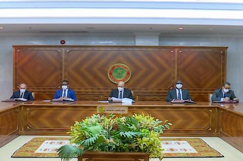 مجلس الوزراء يصادق على إنشاء جائزة وطنية لحقوق الإنسان&nbsp;(…)